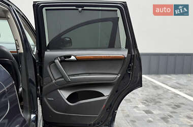 Позашляховик / Кросовер Audi Q7 2010 в  фото 24 Позашляховик / Кросовер Audi Q7 2010 в