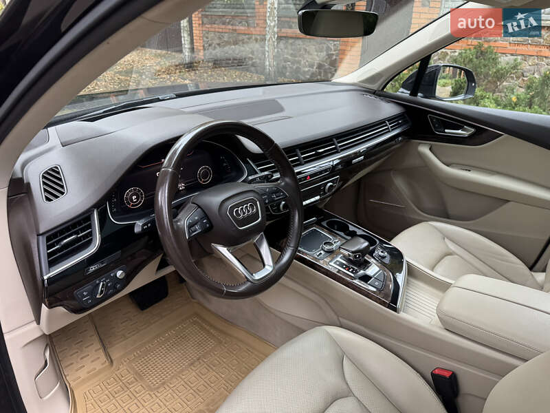 Внедорожник / Кроссовер Audi Q7 2017 в Киеве фото 23 Внедорожник / Кроссовер Audi Q7 2017 в Киеве