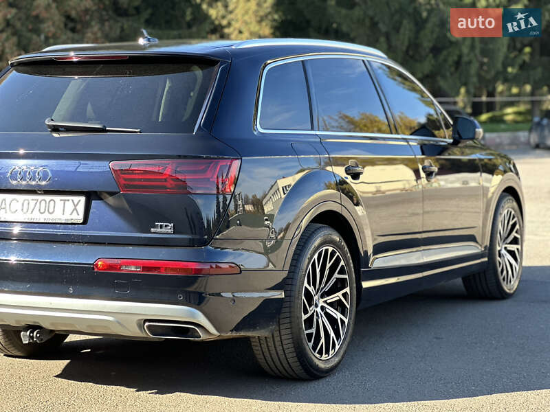 Позашляховик / Кросовер Audi Q7 2016 в Львові фото 10 Позашляховик / Кросовер Audi Q7 2016 в Львові