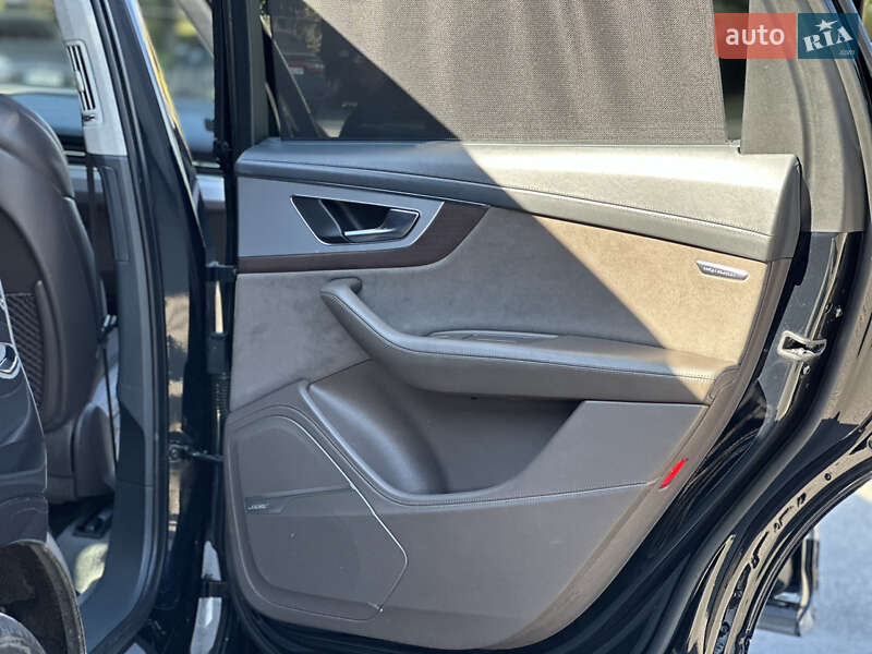 Позашляховик / Кросовер Audi Q7 2016 в Львові фото 24 Позашляховик / Кросовер Audi Q7 2016 в Львові