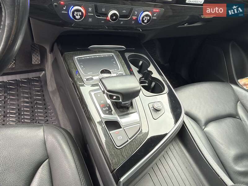 Внедорожник / Кроссовер Audi Q7 2016 в Киеве фото 39 Внедорожник / Кроссовер Audi Q7 2016 в Киеве