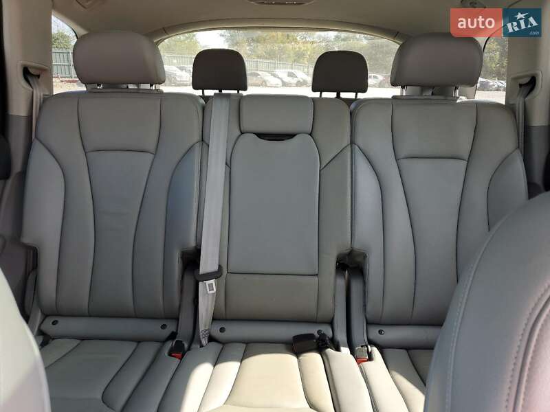 Позашляховик / Кросовер Audi Q7 2017 в Львові фото 11 Позашляховик / Кросовер Audi Q7 2017 в Львові