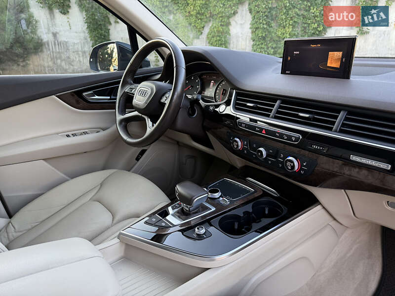 Позашляховик / Кросовер Audi Q7 2015 в Рівному фото 30 Позашляховик / Кросовер Audi Q7 2015 в Рівному