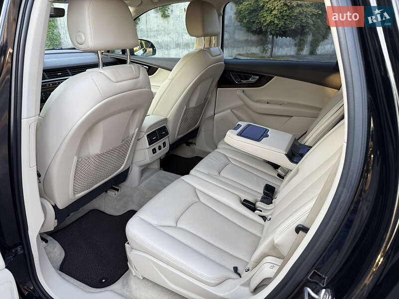 Позашляховик / Кросовер Audi Q7 2015 в Рівному фото 58 Позашляховик / Кросовер Audi Q7 2015 в Рівному