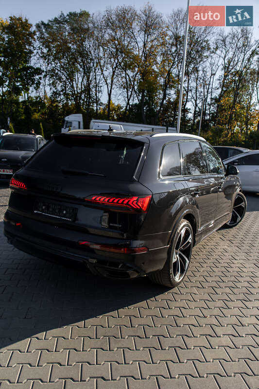 Позашляховик / Кросовер Audi Q7 2020 в Львові