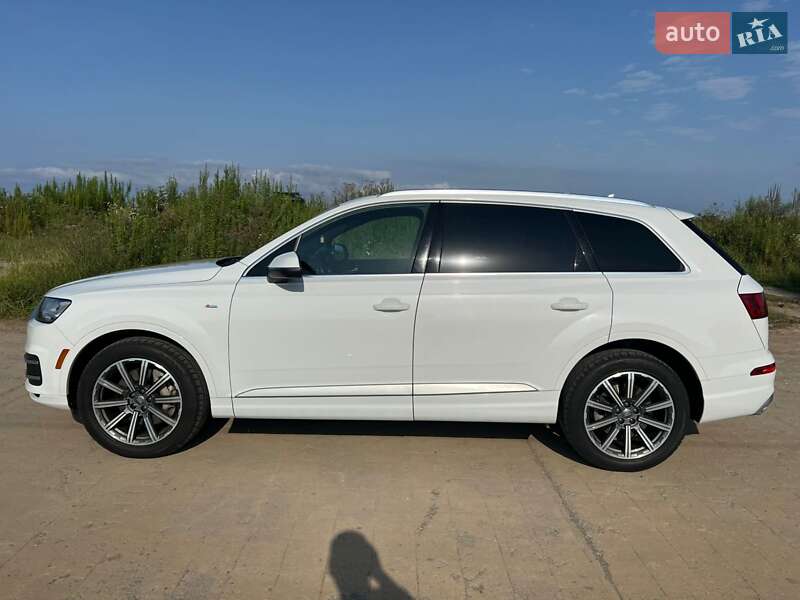 Внедорожник / Кроссовер Audi Q7 2018 в Киеве