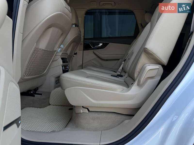 Позашляховик / Кросовер Audi Q7 2017 в Рівному фото 59 Позашляховик / Кросовер Audi Q7 2017 в Рівному