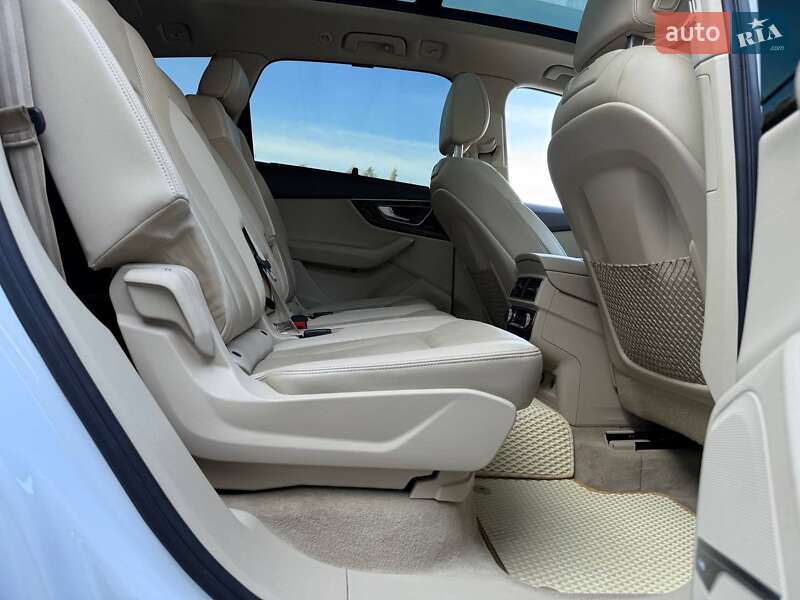 Позашляховик / Кросовер Audi Q7 2017 в Рівному фото 79 Позашляховик / Кросовер Audi Q7 2017 в Рівному