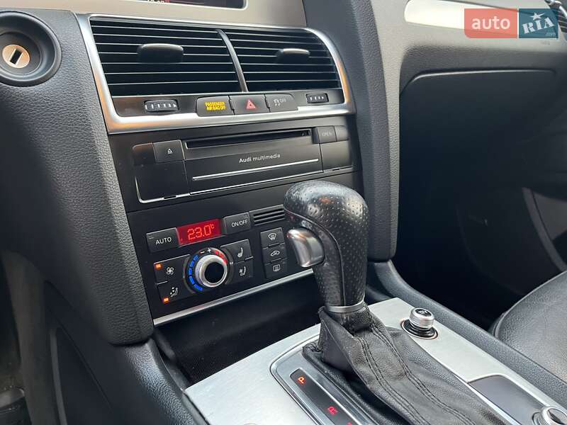 Позашляховик / Кросовер Audi Q7 2011 в Золочеві фото 74 Позашляховик / Кросовер Audi Q7 2011 в Золочеві