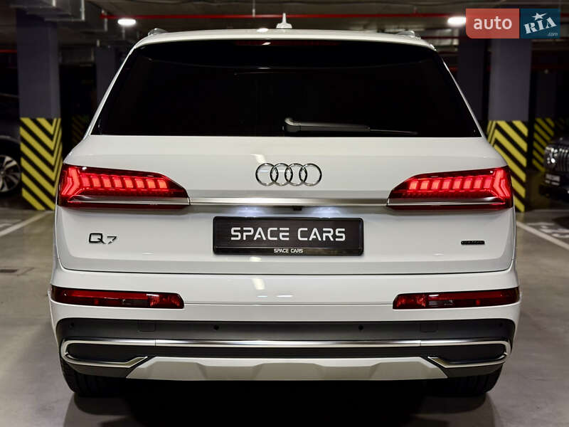 Позашляховик / Кросовер Audi Q7 2019 в Києві фото 14 Позашляховик / Кросовер Audi Q7 2019 в Києві