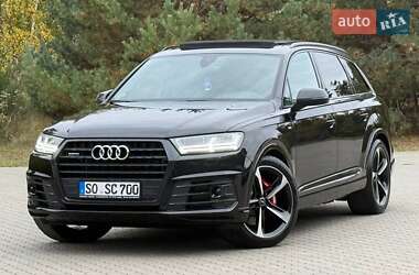 Позашляховик / Кросовер Audi Q7 2017 в  фото 37 Позашляховик / Кросовер Audi Q7 2017 в