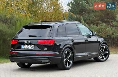 Позашляховик / Кросовер Audi Q7 2017 в  фото 56 Позашляховик / Кросовер Audi Q7 2017 в