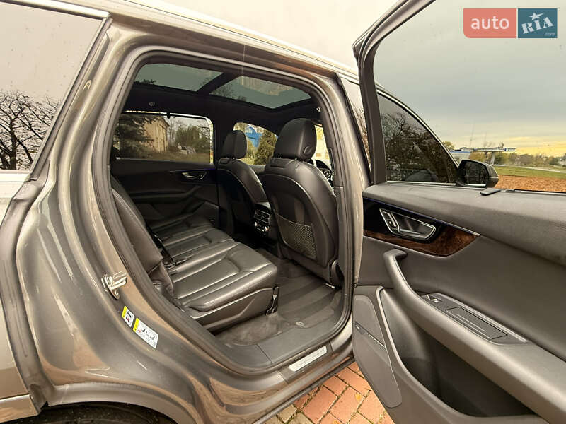 Внедорожник / Кроссовер Audi Q7 2016 в Харькове фото 42 Внедорожник / Кроссовер Audi Q7 2016 в Харькове