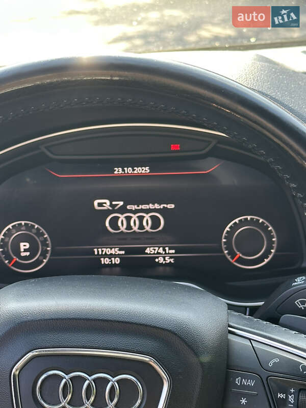 Позашляховик / Кросовер Audi Q7 2017 в Запоріжжі