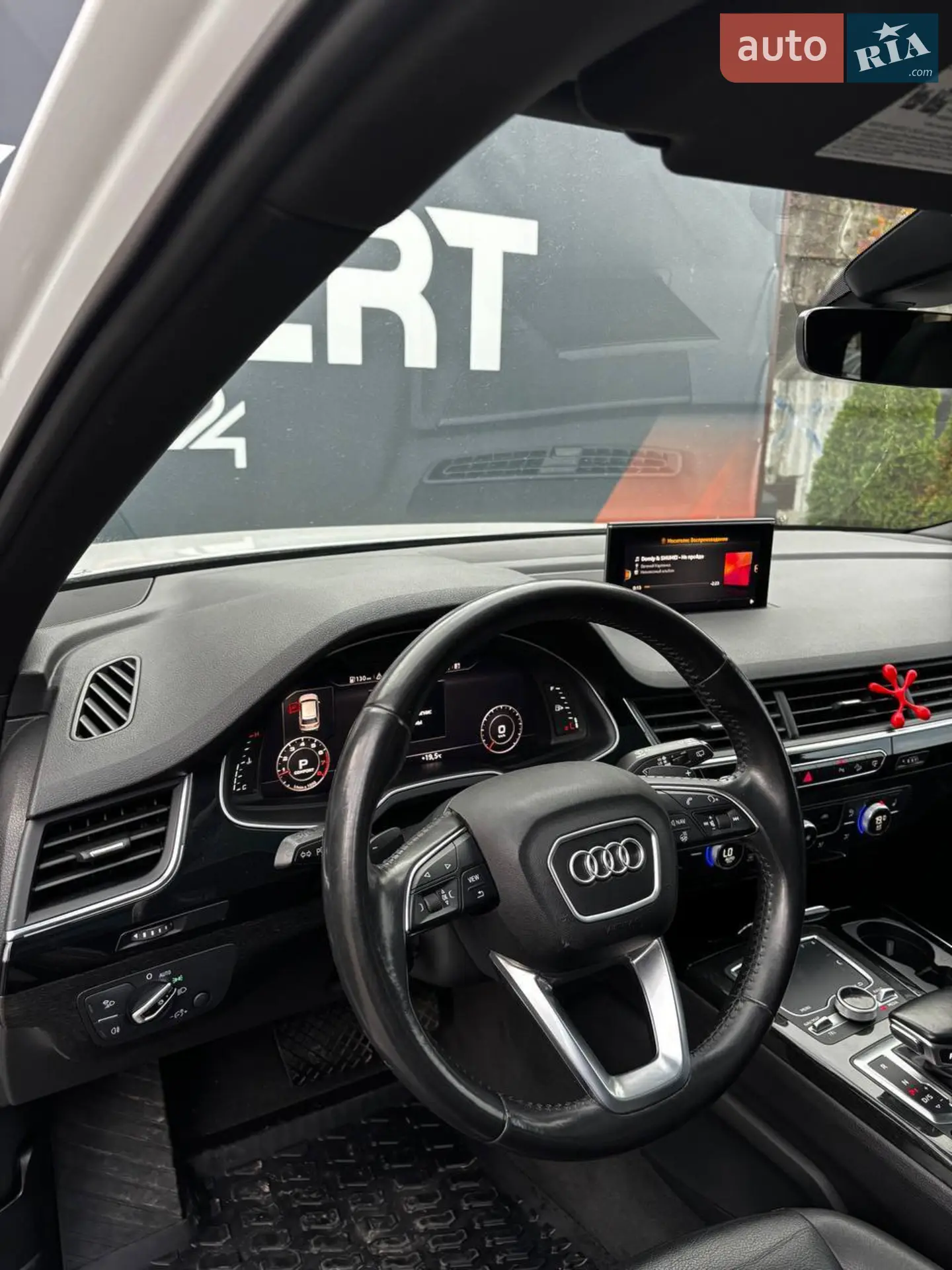 2016 Audi Q7 - мініатюра 32