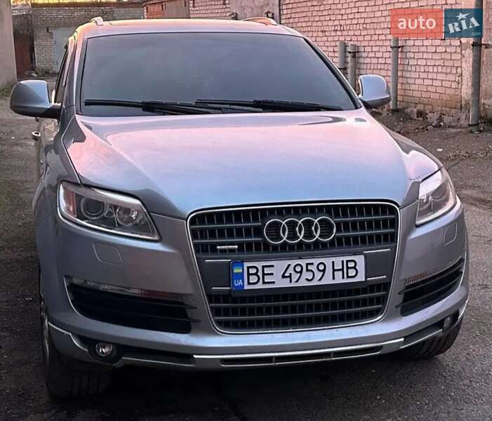 Позашляховик / Кросовер Audi Q7 2006 в  фото Позашляховик / Кросовер Audi Q7 2006 в
