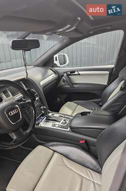 Внедорожник / Кроссовер Audi Q7 2011 в Тернополе
