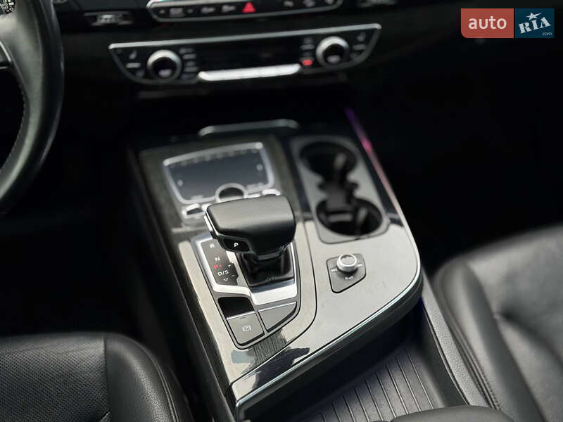 Позашляховик / Кросовер Audi Q7 2016 в Києві фото 56 Позашляховик / Кросовер Audi Q7 2016 в Києві
