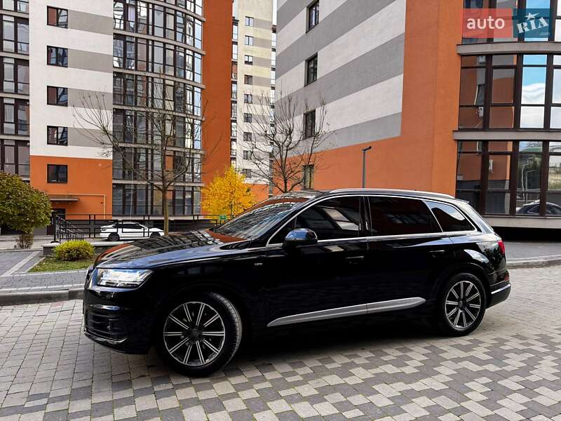 Позашляховик / Кросовер Audi Q7 2015 в Івано-Франківську фото 13 Позашляховик / Кросовер Audi Q7 2015 в Івано-Франківську