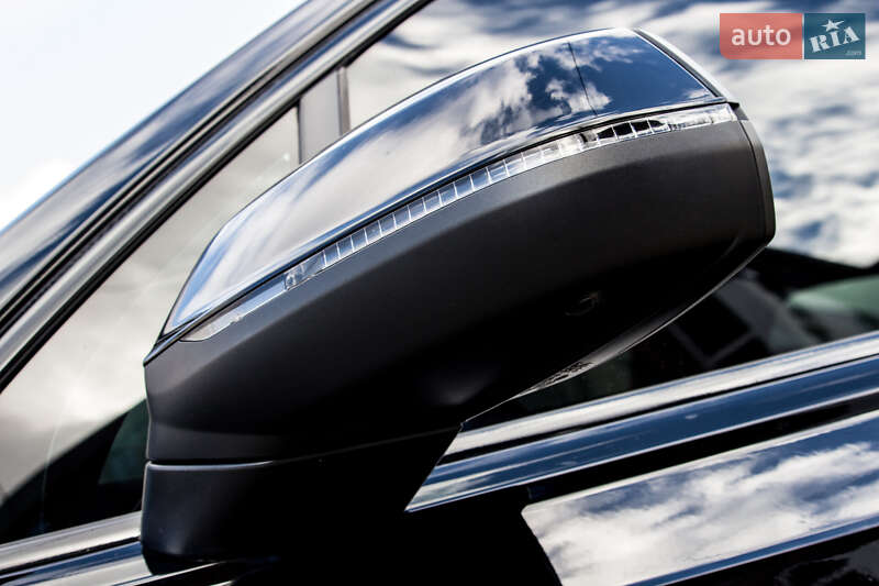 Позашляховик / Кросовер Audi Q7 2017 в Львові