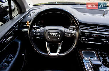 Позашляховик / Кросовер Audi Q7 2017 в  фото 28 Позашляховик / Кросовер Audi Q7 2017 в