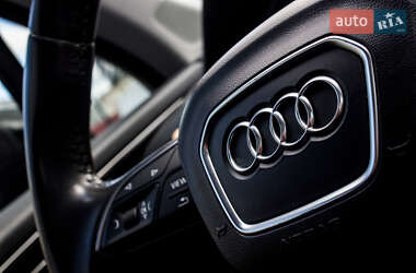 Позашляховик / Кросовер Audi Q7 2017 в  фото 41 Позашляховик / Кросовер Audi Q7 2017 в