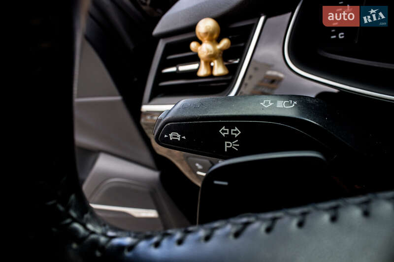 Позашляховик / Кросовер Audi Q7 2017 в Львові