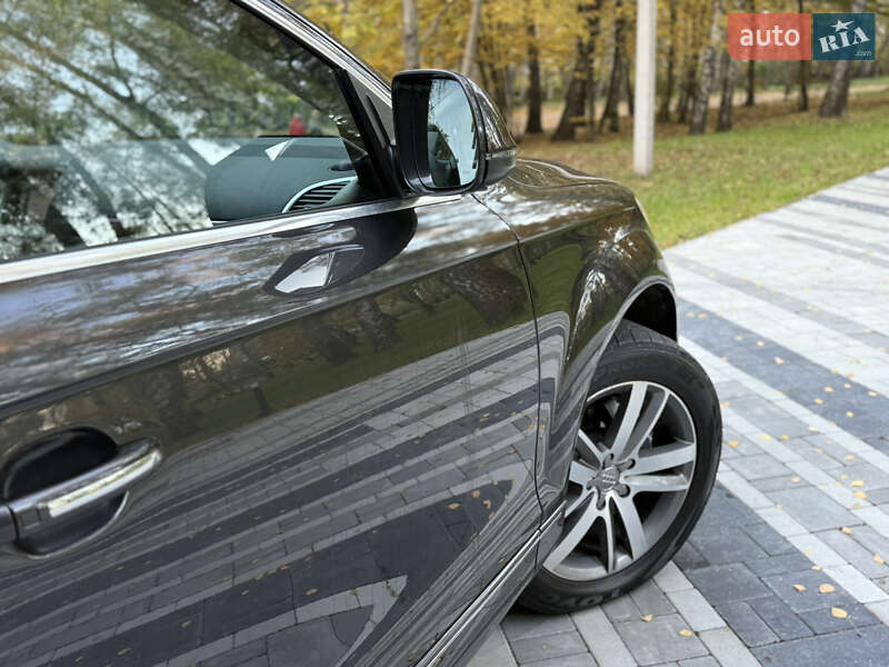 Позашляховик / Кросовер Audi Q7 2014 в Тернополі
