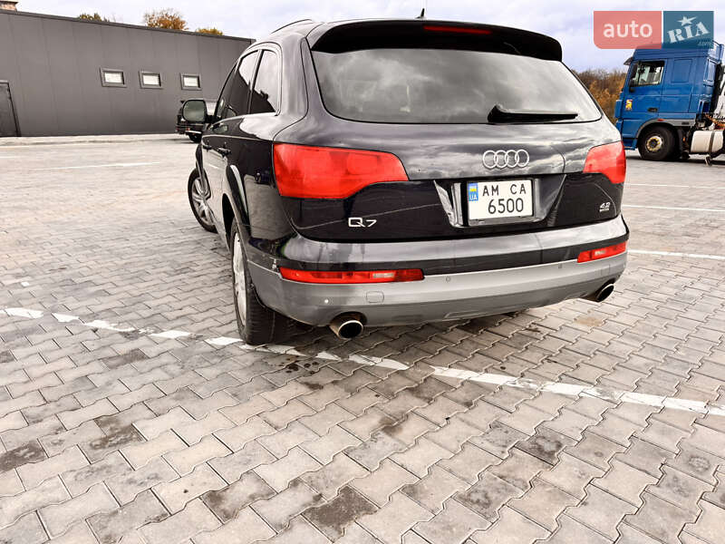 Позашляховик / Кросовер Audi Q7 2006 в Вінниці