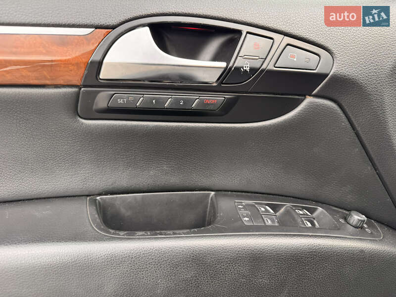 Позашляховик / Кросовер Audi Q7 2006 в Вінниці