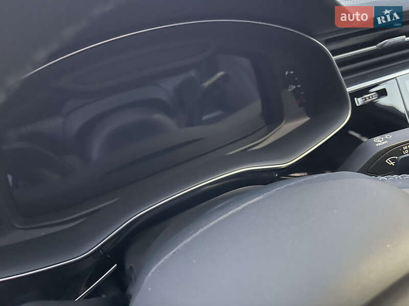 Позашляховик / Кросовер Audi Q7 2024 в Ужгороді