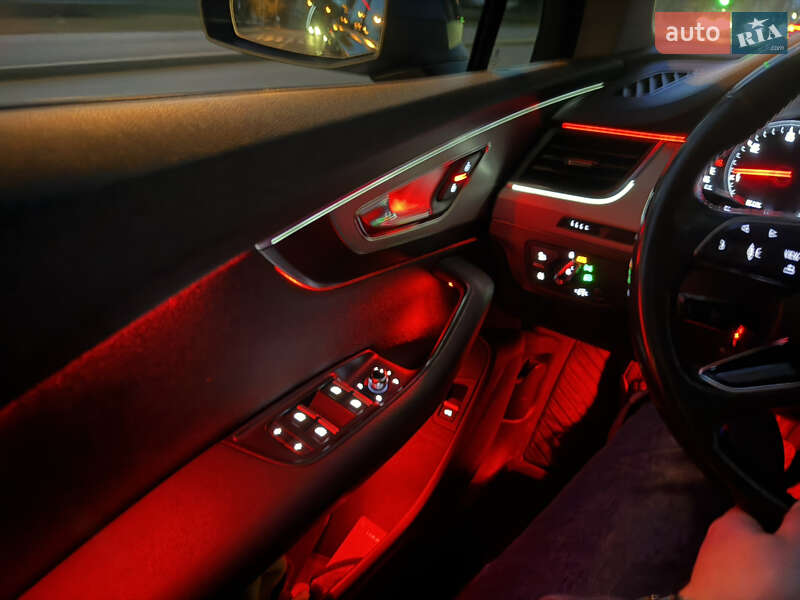 Позашляховик / Кросовер Audi Q7 2015 в Запоріжжі фото 30 Позашляховик / Кросовер Audi Q7 2015 в Запоріжжі