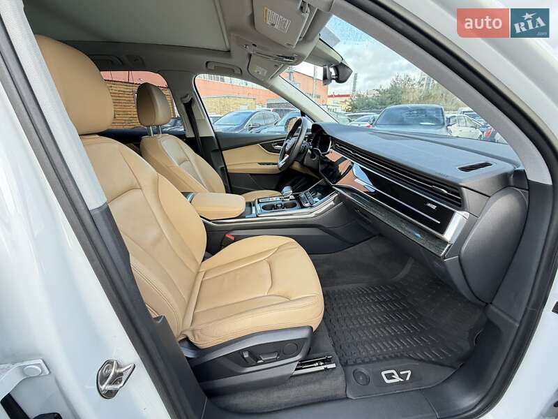 Внедорожник / Кроссовер Audi Q7 2020 в Киеве фото 11 Внедорожник / Кроссовер Audi Q7 2020 в Киеве