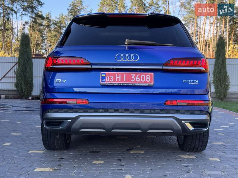 Внедорожник / Кроссовер Audi Q7 2021 в Киеве