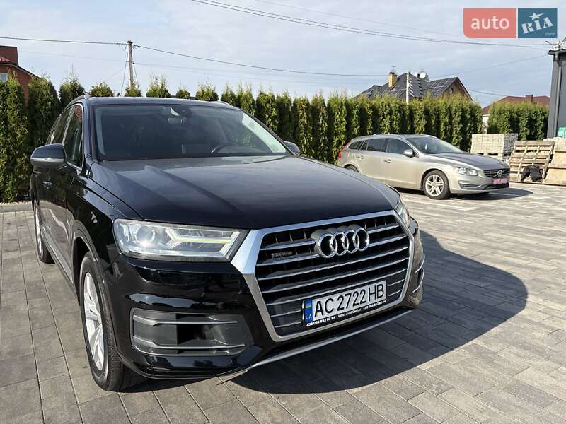 Позашляховик / Кросовер Audi Q7 2018 в Луцьку