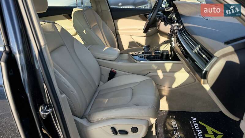 Позашляховик / Кросовер Audi Q7 2016 в Києві