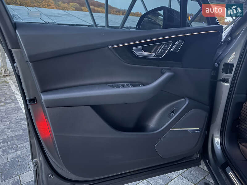 Позашляховик / Кросовер Audi Q7 2017 в Львові фото 28 Позашляховик / Кросовер Audi Q7 2017 в Львові