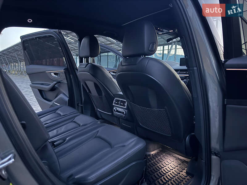 Позашляховик / Кросовер Audi Q7 2017 в Львові фото 37 Позашляховик / Кросовер Audi Q7 2017 в Львові