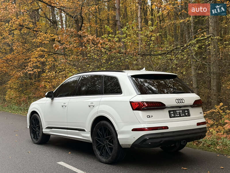 Внедорожник / Кроссовер Audi Q7 2020 в Львове