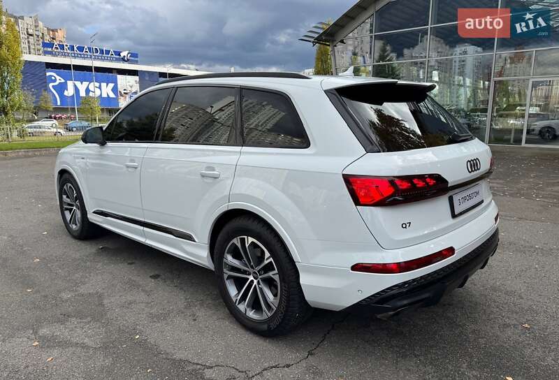 Внедорожник / Кроссовер Audi Q7 2025 в Киеве фото 24 Внедорожник / Кроссовер Audi Q7 2025 в Киеве