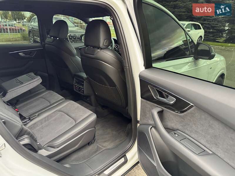 Внедорожник / Кроссовер Audi Q7 2025 в Киеве фото 85 Внедорожник / Кроссовер Audi Q7 2025 в Киеве