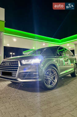 Внедорожник / Кроссовер Audi Q7 2016 в Житомире