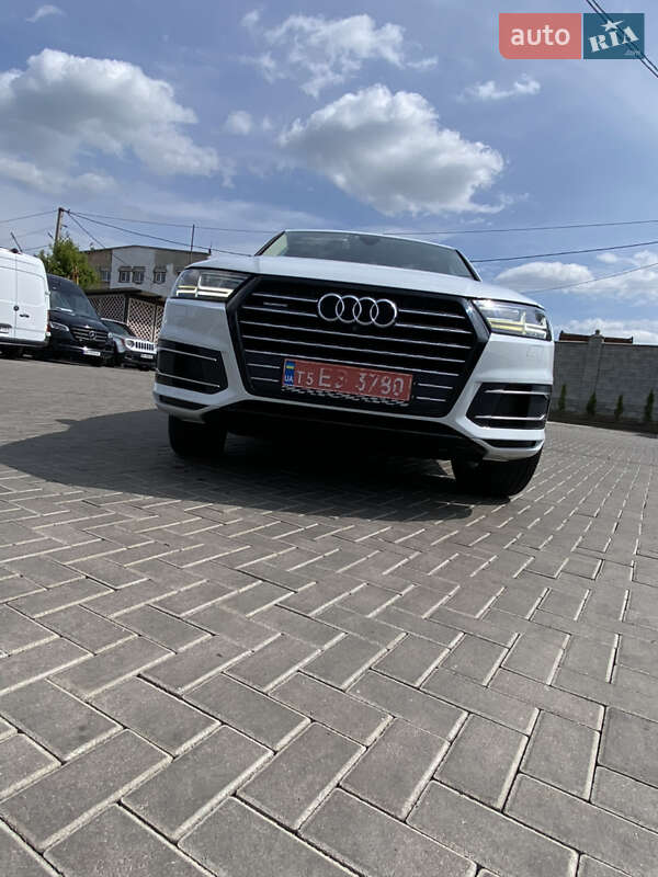 Позашляховик / Кросовер Audi Q7 2017 в Рівному фото 3 Позашляховик / Кросовер Audi Q7 2017 в Рівному