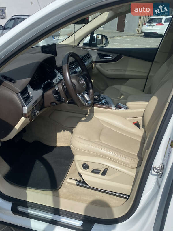 Позашляховик / Кросовер Audi Q7 2017 в Рівному фото 13 Позашляховик / Кросовер Audi Q7 2017 в Рівному