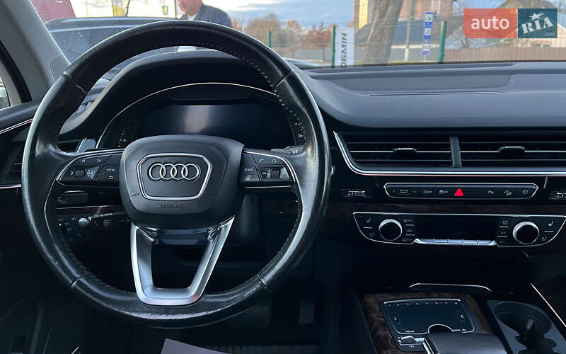 Внедорожник / Кроссовер Audi Q7 2017 в Коломые
