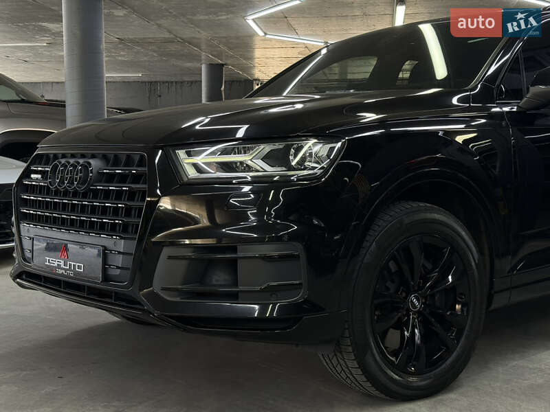 Позашляховик / Кросовер Audi Q7 2017 в Одесі