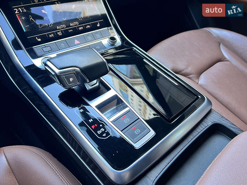 Позашляховик / Кросовер Audi Q7 2020 в Благовіщенську