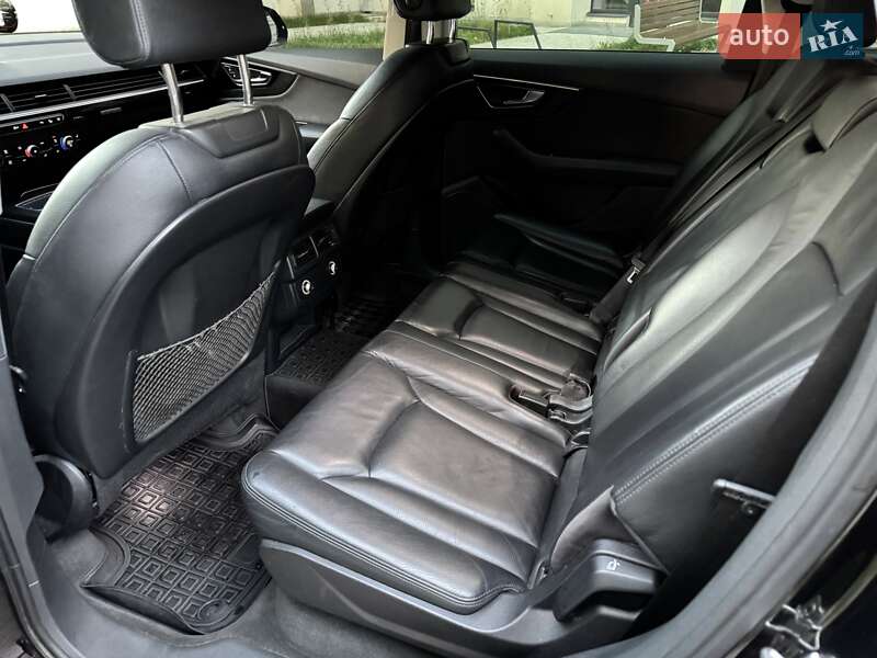 Позашляховик / Кросовер Audi Q7 2015 в Хмельницькому фото 17 Позашляховик / Кросовер Audi Q7 2015 в Хмельницькому