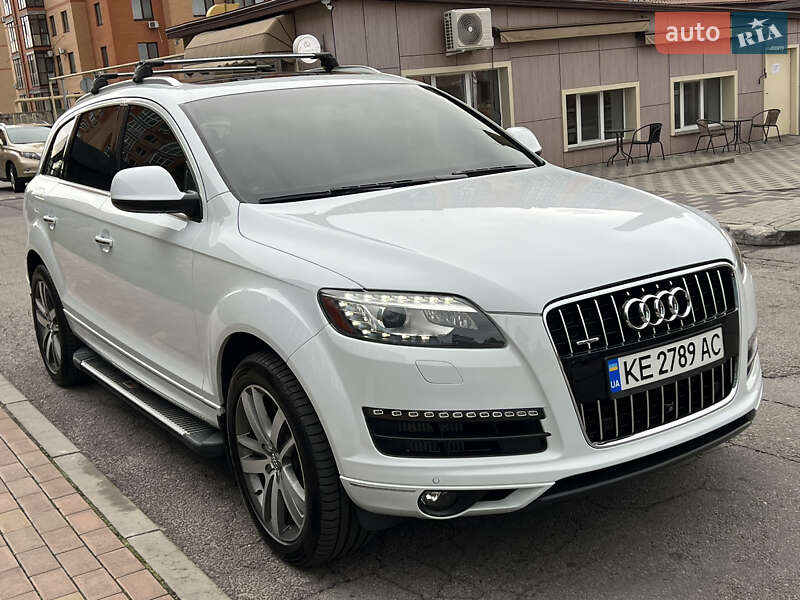 Позашляховик / Кросовер Audi Q7 2012 в Дніпрі