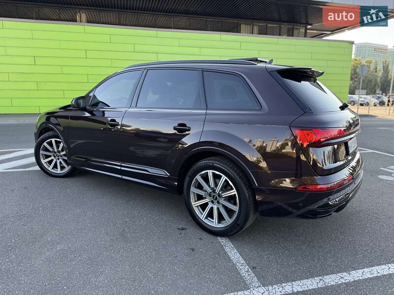 Внедорожник / Кроссовер Audi Q7 2022 в Киеве фото 22 Внедорожник / Кроссовер Audi Q7 2022 в Киеве